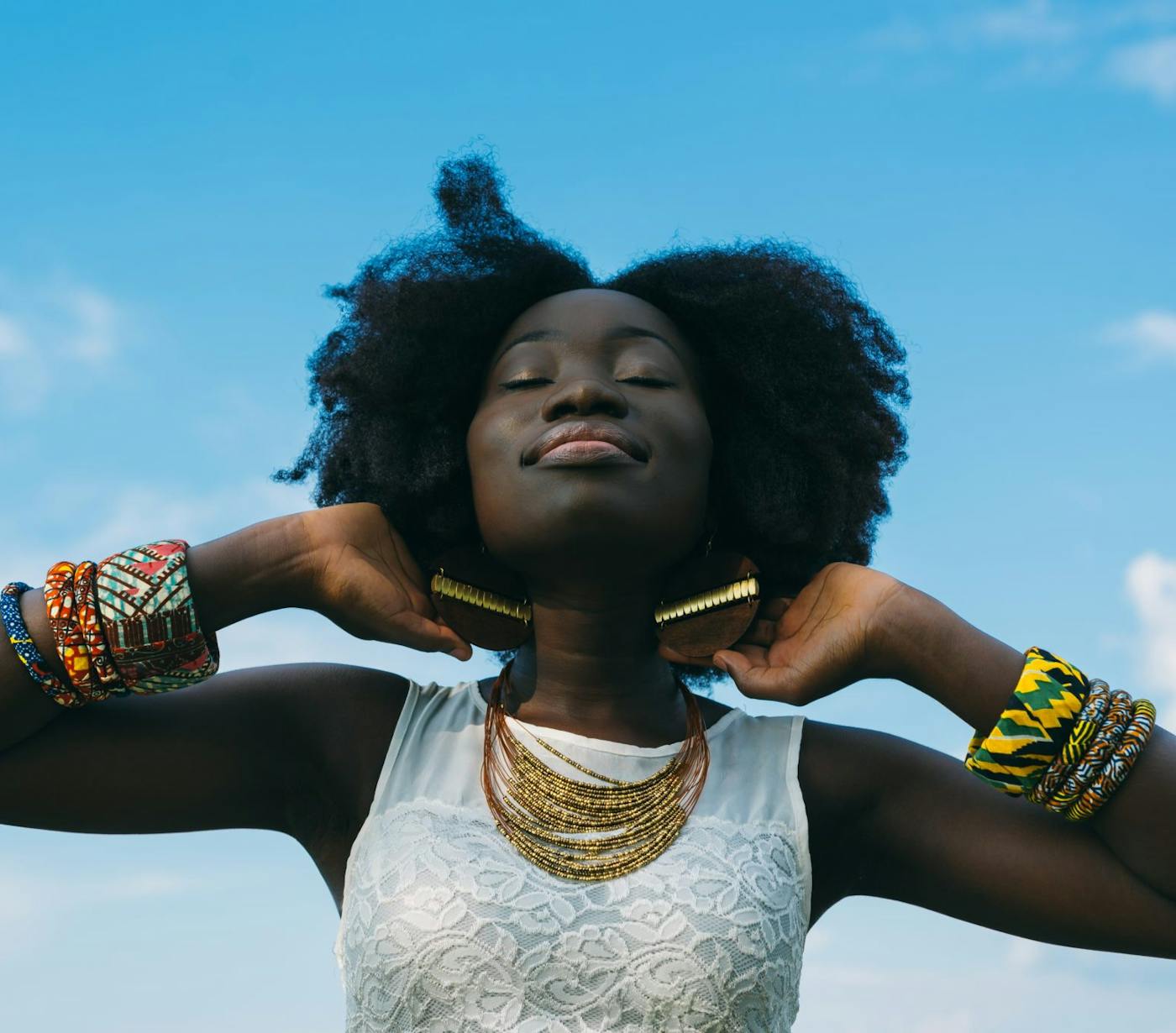 Stylish African woman - via Pexels